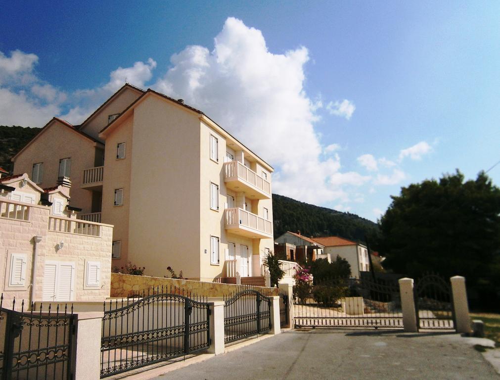 בול Sun House Apartments מראה חיצוני תמונה